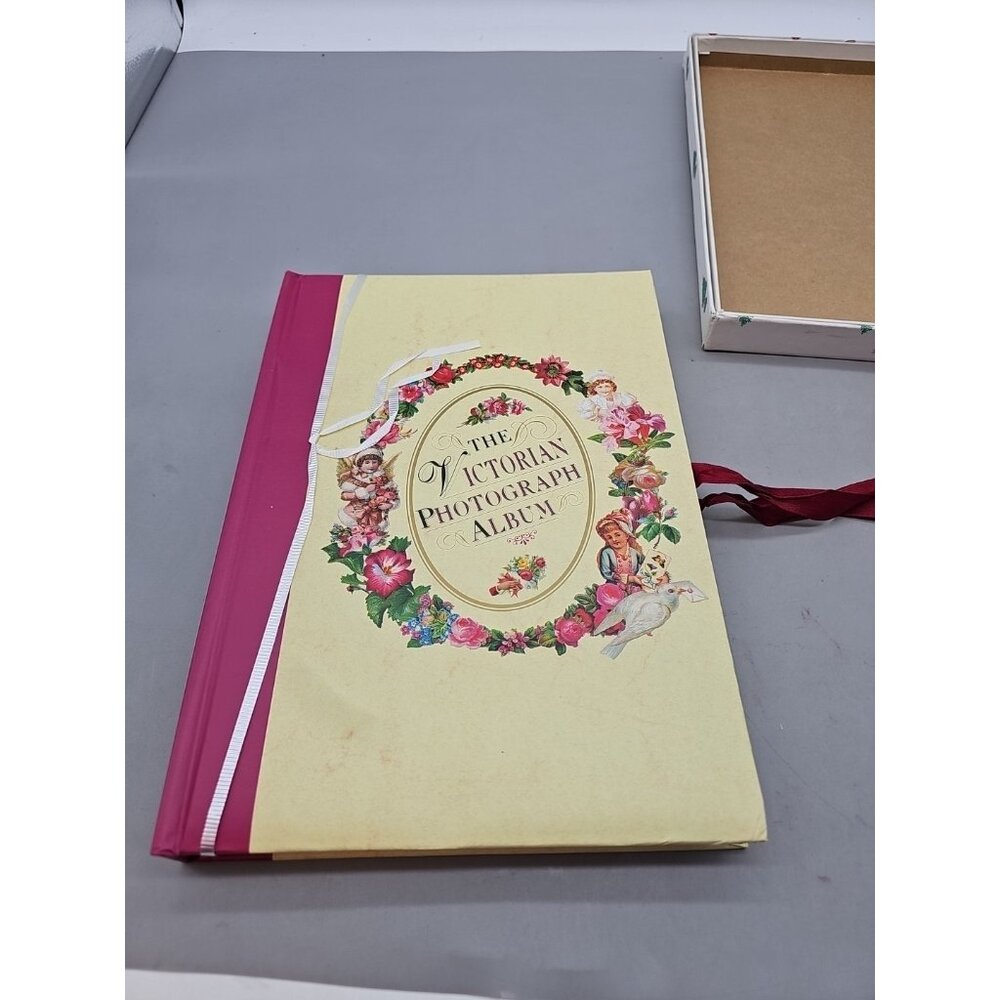 THE VICTORIAN PHOTOGRAPH ALBUM ~ RIBBON‎ CLOSURE  Gift Unused